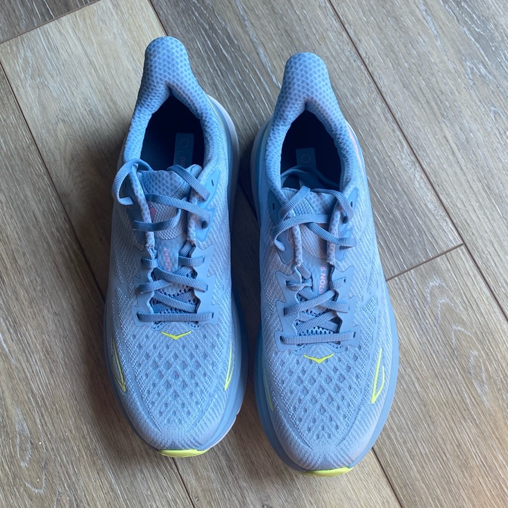 Hoka Clifton 9